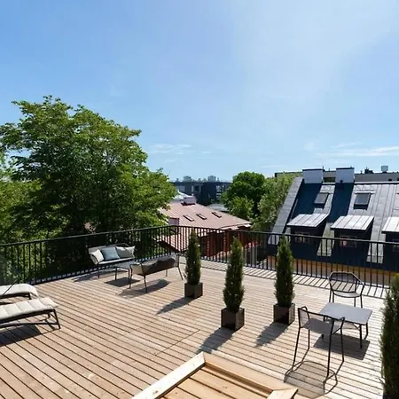 Urban-glam Centre With A Gym And Terrace