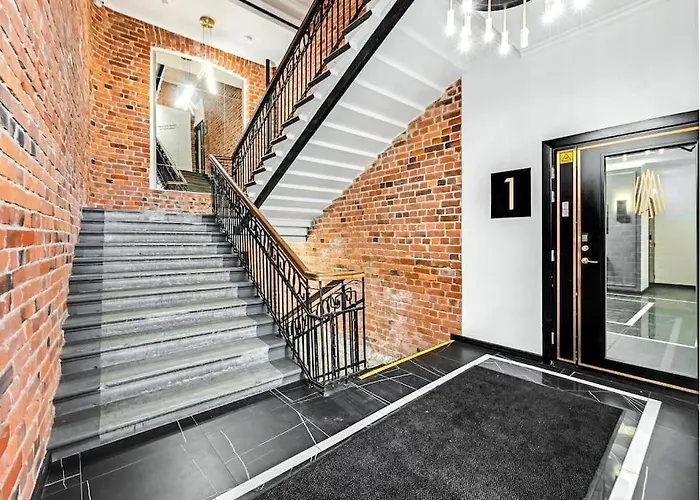 Urban-glam Centre With A Gym And Terrace 아파트 *