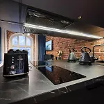 아파트 Urban-glam Centre With A Gym And Terrace *