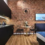 아파트 Urban-glam Centre With A Gym And Terrace *