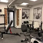 아파트 Urban-glam Centre With A Gym And Terrace